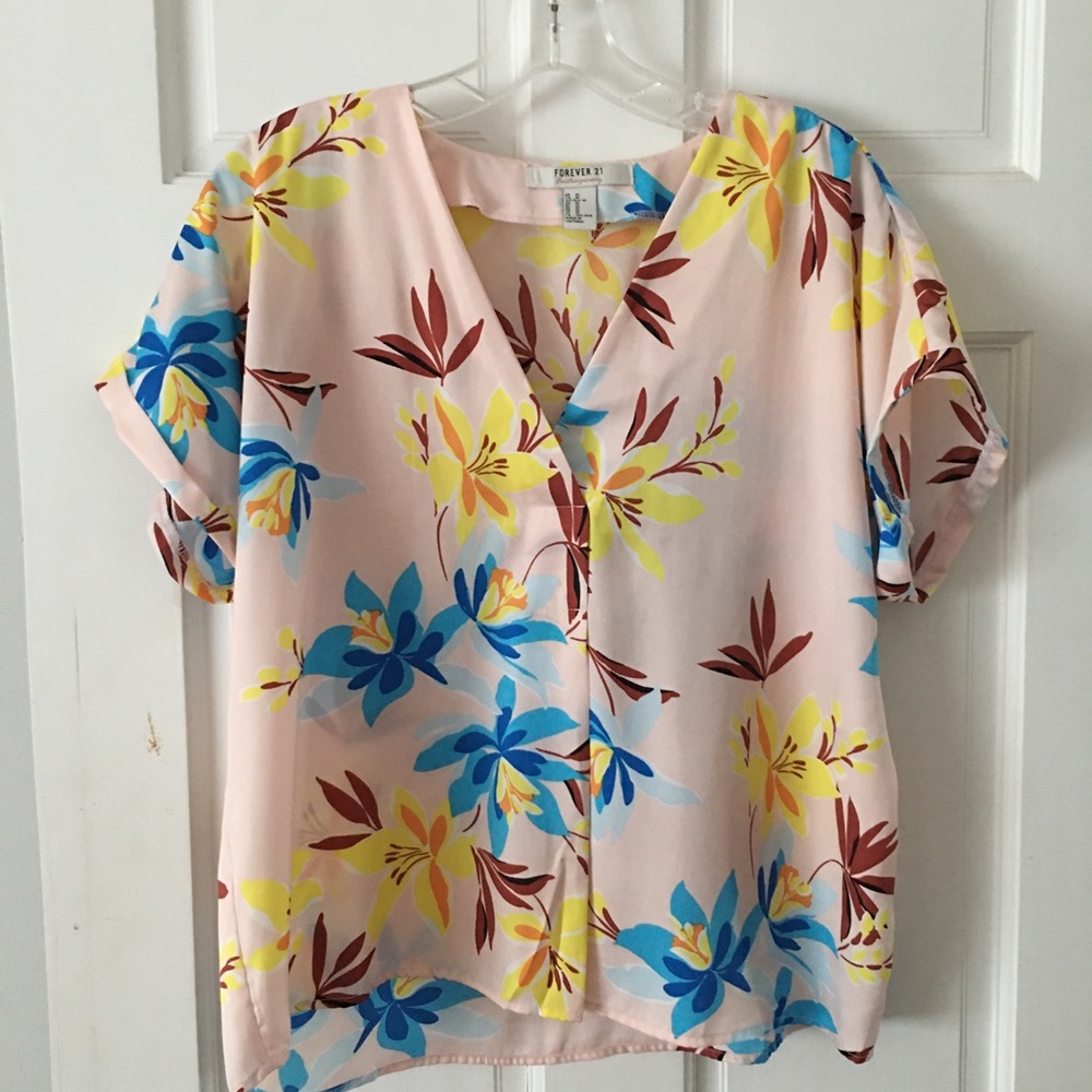 Tropical Print Top 🌴